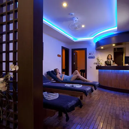 Xperia Grand Bali - 4*